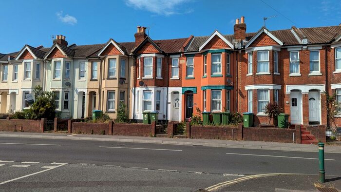 3 Bedroom Terraced House To Rent In Romsey Road, Shirley, Southampton, SO16