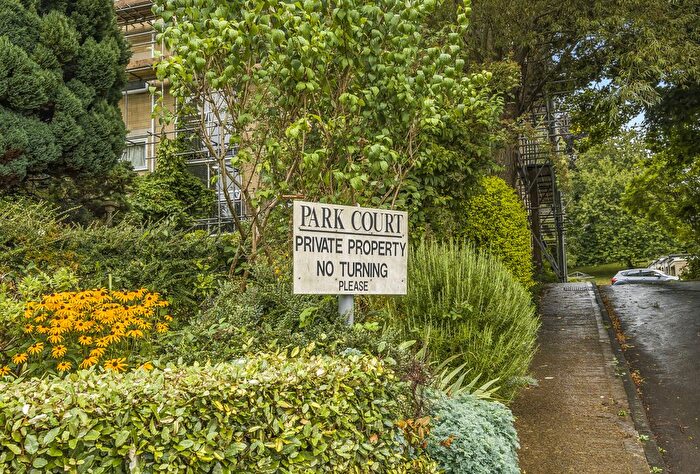 1 Bedroom Flat For Sale In Park Road, Stroud, Gloucestershire, GL5