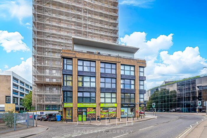 1 Bedroom Flat To Rent In Franciscan Way, Ipswich, IP1