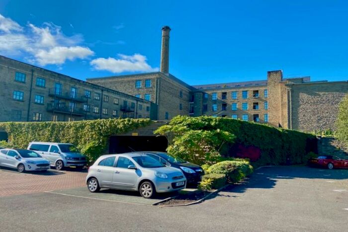 2 Bedroom Apartment To Rent In Bacup Road, Rawtenstall, Rossendale, Lancashire, BB4