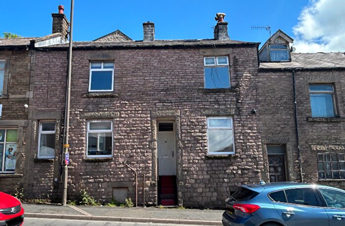 5 Bedroom Terraced House For Sale In Fairfield Road, Buxton, SK17