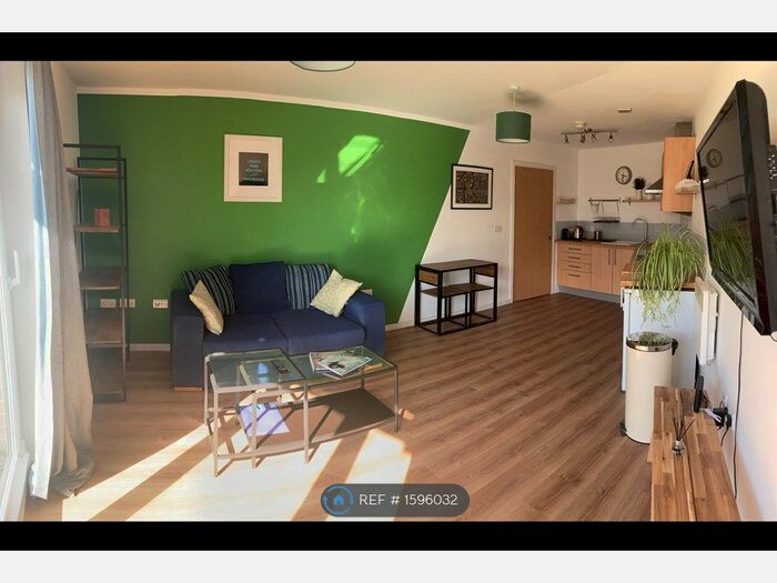 2 Bedroom Flat To Rent In Stuart Street, Manchester, M11