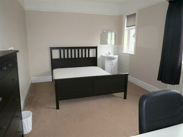 7 Bedroom Detached House To Rent In Talbot Road, Winton, Bournemouth, BH9