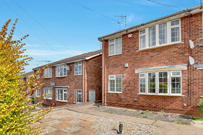 2 Bedroom Maisonette For Sale In Carmel Gardens, Arnold, NG5