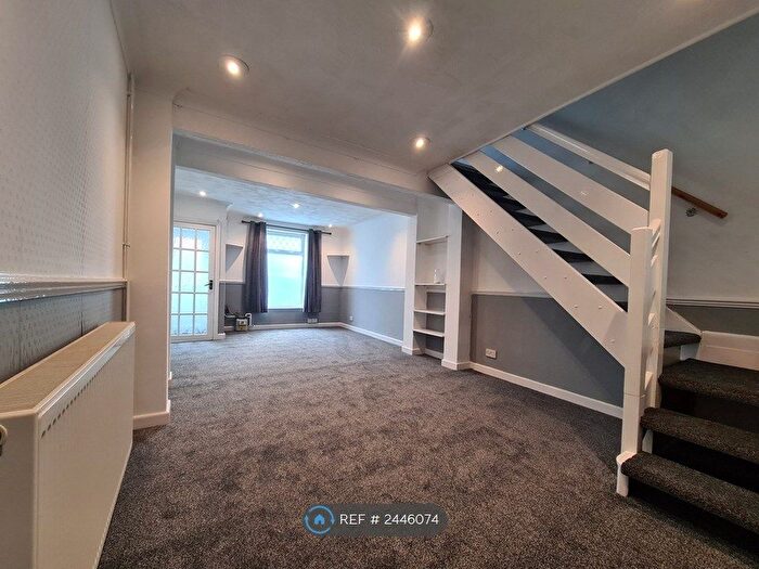 2 Bedroom Terraced House To Rent In Alma Street, Gosport, PO12