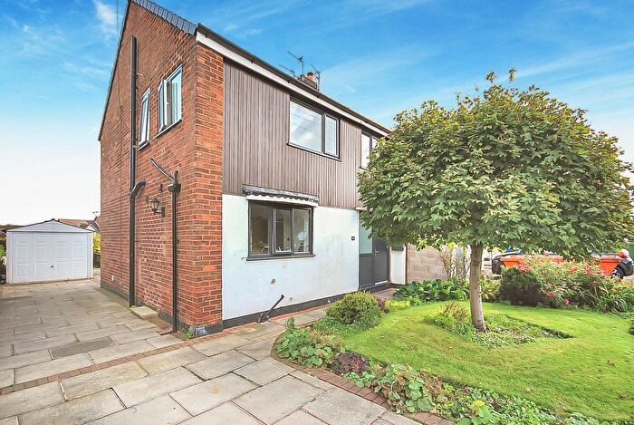 3 Bedroom Semi Detached House For Sale In , Sandfield Crescent, Warrington, WA3