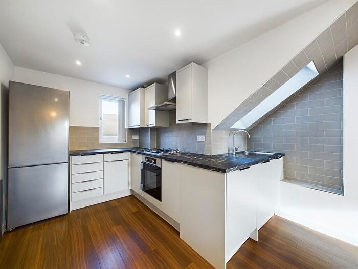 1 Bedroom Apartment To Rent In Park Terrace East Mews, Park Terrace East, RH13