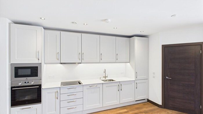 2 Bedroom Flat To Rent In Wick Lane, Bury St Edmunds, IP33