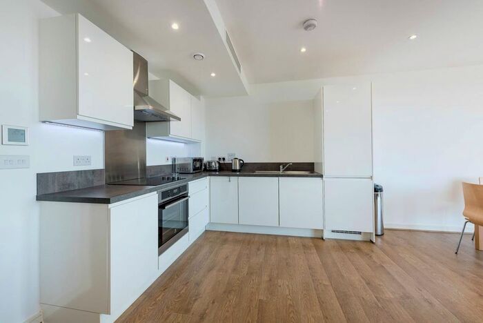 2 Bedroom Flat To Rent In Ealing Road, Brentford, TW8