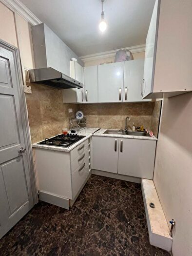 1 Bedroom Studio To Rent In Rutland Road, Ilford, IG1