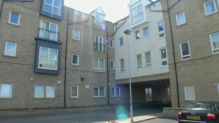1 Bedroom Flat To Rent In Lunar, Otley Road, Bradford, BD3