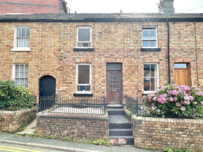2 Bedroom Terraced House For Sale In Foundry Terrace, Llanidloes, Powys, SY18