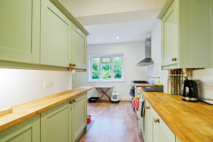 4 Bedroom Semi-Detached House For Sale In All Saints Avenue, Margate, CT9 - Photo 7