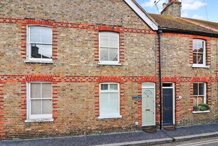 2 Bedroom Terraced House To Rent In School Road, Sandwich, CT13