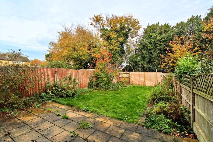 3 Bedroom Terraced House For Sale In Ferrier Road, Stevenage, SG2