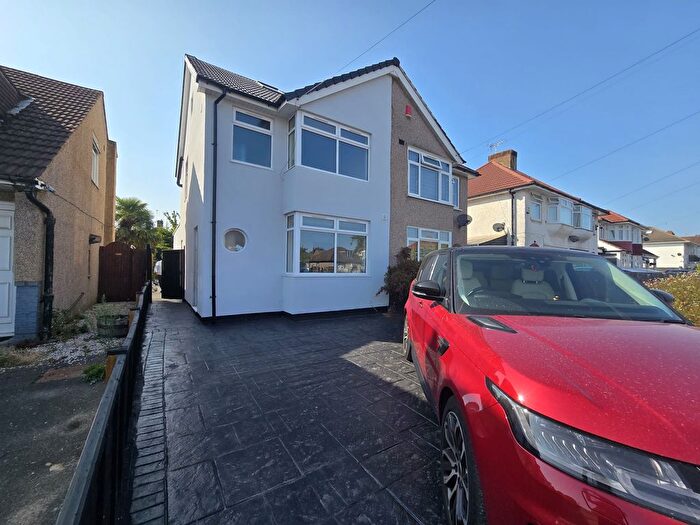6 Bedroom Semi-Detached House To Rent In Shepiston Lane, Hayes, UB3