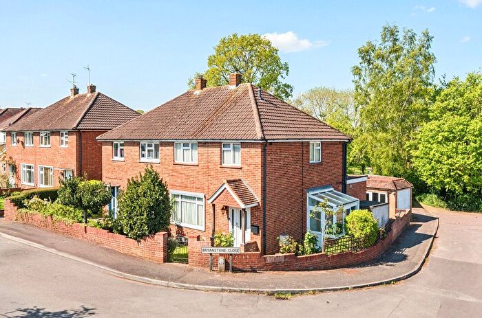 3 Bedroom Semi Detached House For Sale In Guildford, Surrey, GU2