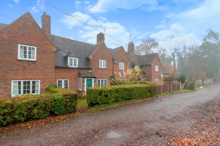 3 Bedroom Terraced House For Sale In Stagenhoe Park, St. Pauls Walden, Hitchin, SG4