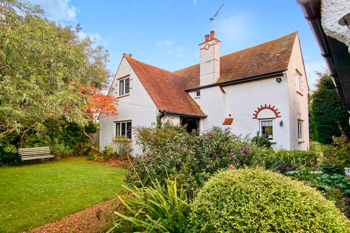 3 Bedroom Detached House To Rent In Lane End Road, Bembridge, PO35