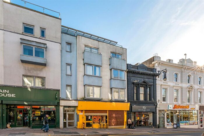 1 Bedroom Flat For Sale In Queens Road, Brighton, BN1