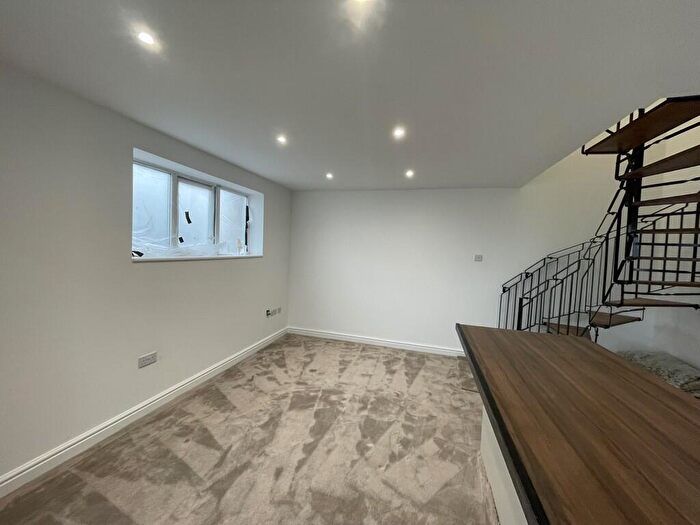 1 Bedroom Town House To Rent In Ravensthorpe Drive, Loughborough, LE11