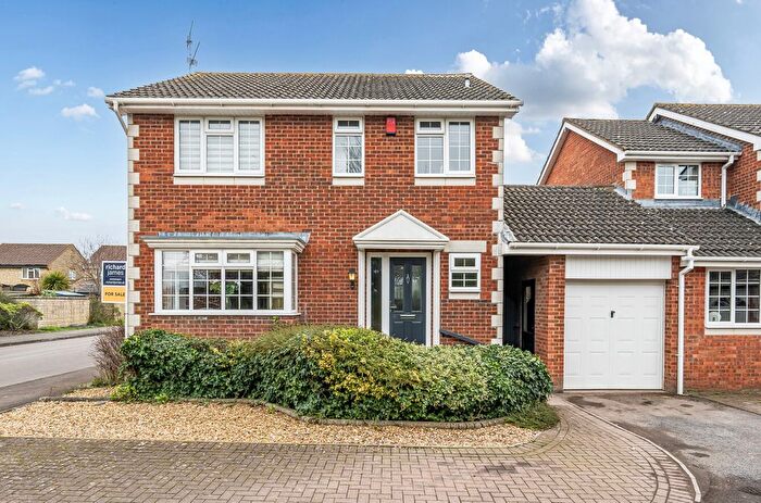 4 Bedroom Detached House For Sale In Delamere Drive, Stratton St Margaret, Swindon, SN3