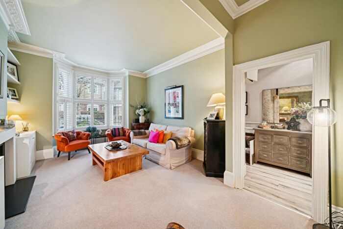 4 Bedroom Terraced House For Sale In Amerland Road, Wandsworth, SW18