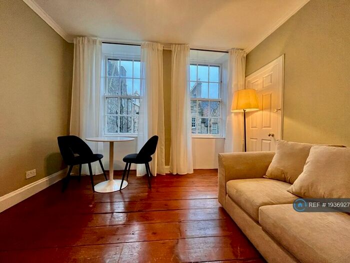 2 Bedroom Flat To Rent In St Mary's Street, Edinburgh, EH1