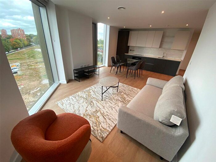 2 Bedroom Apartment To Rent In Dantzic Street, Manchester, M4