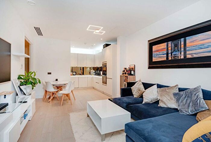 3 Bedroom Flat To Rent In Woodfield Road, Maida Vale, W9