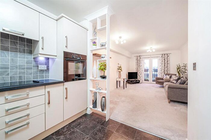 1 Bedroom Retirement Property For Sale In Rose Court, Romford, RM1