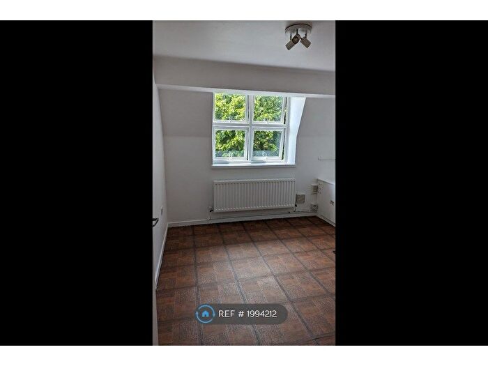 1 Bedroom Flat To Rent In London, London, N2