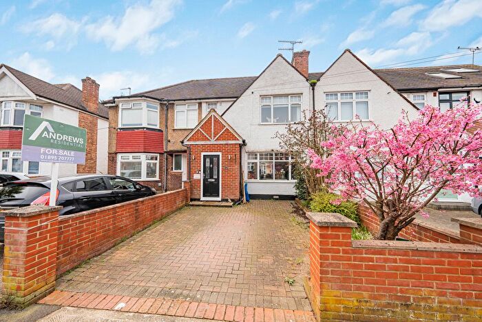 3 Bedroom Terraced House For Sale In Merton Avenue, Hillingdon, UB10