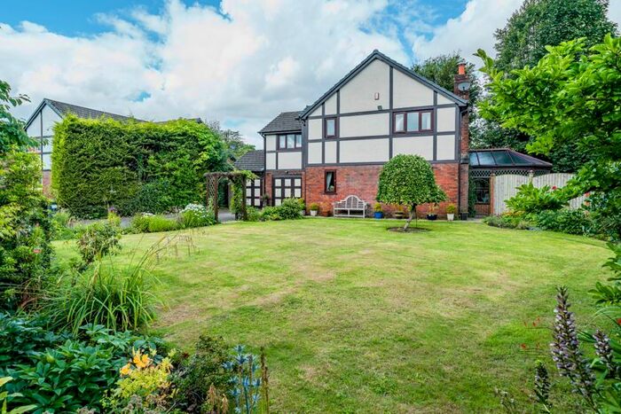 5 Bedroom Detached House For Sale In Kings Lea, Adlington, Chorley, PR7