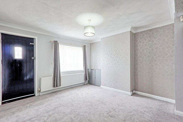 2 Bedroom Cottage For Sale In Phoenix Cottages, , Hawthorn Avenue, Rainham, Havering, RM13