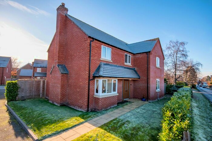 4 Bedroom Detached House For Sale In Shrewsbury Road, Pontesbury, Shrewsbury, SY5