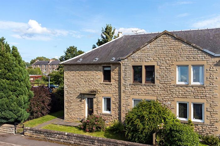 3 Bedroom Flat For Sale In Inch Park, Kelso, TD5