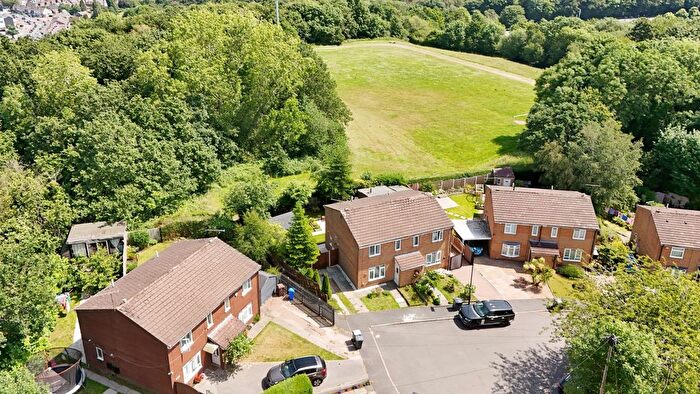 3 Bedroom Semi Detached House For Sale In Abbey Brook Close, Sheffield, South Yorkshire, S8