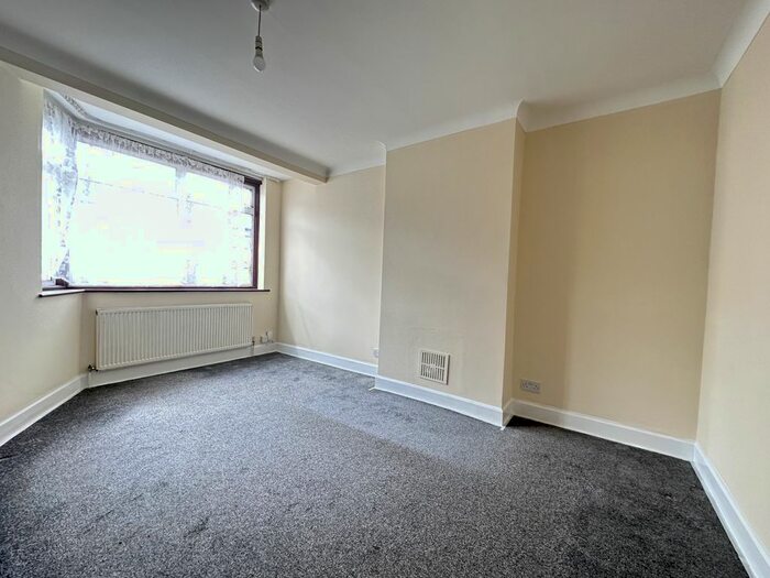 4 Bedroom Terraced House To Rent In Byron Road, Wealdstone, Harrow, HA3