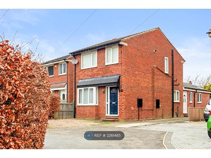 3 Bedroom Detached House To Rent In Pentland Way, Leeds, LS27