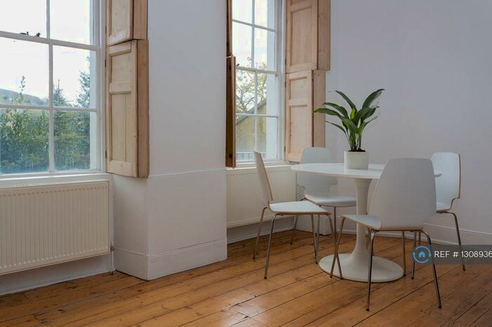 2 Bedroom Flat To Rent In Grosvenor Place, Bath, BA1