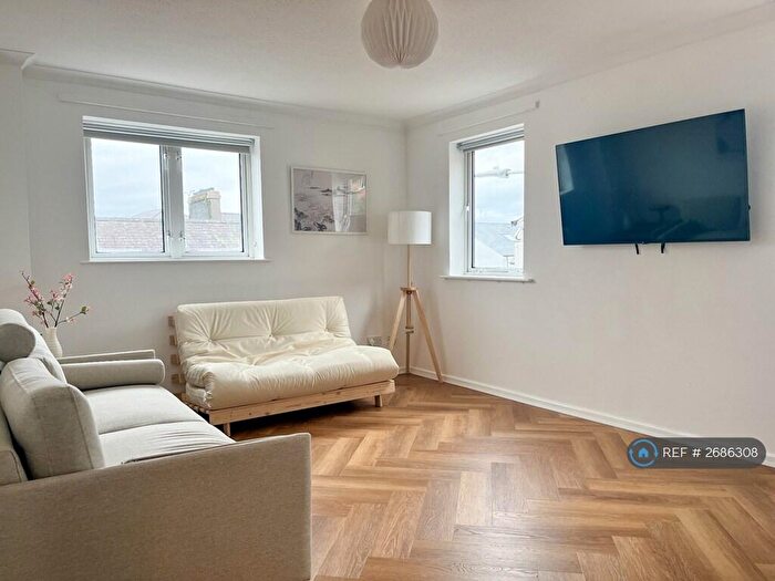 2 Bedroom Flat To Rent In Saerlys, Bangor, LL57