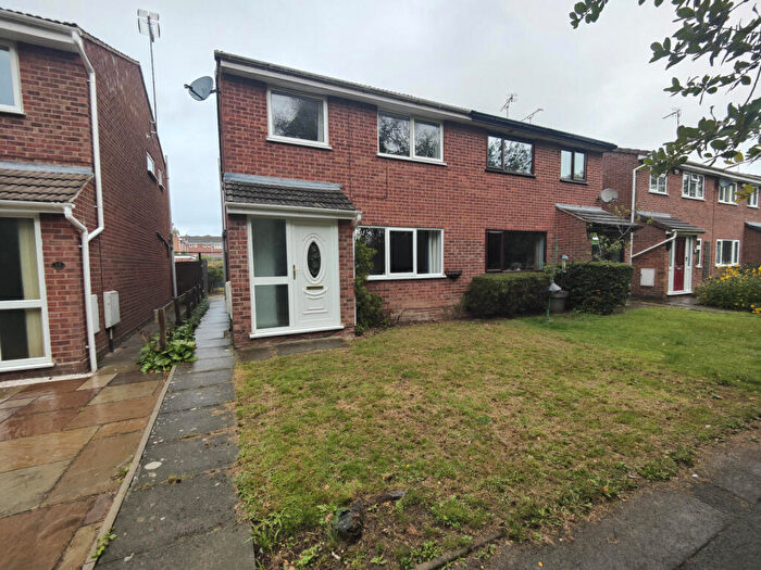 3 Bedroom End Of Terrace House To Rent In Sturminster Close, Walsgrave, Coventry, CV2