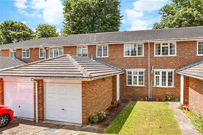 3 Bedroom Terraced House For Sale In Bawtree Close, Sutton, Surrey, SM2