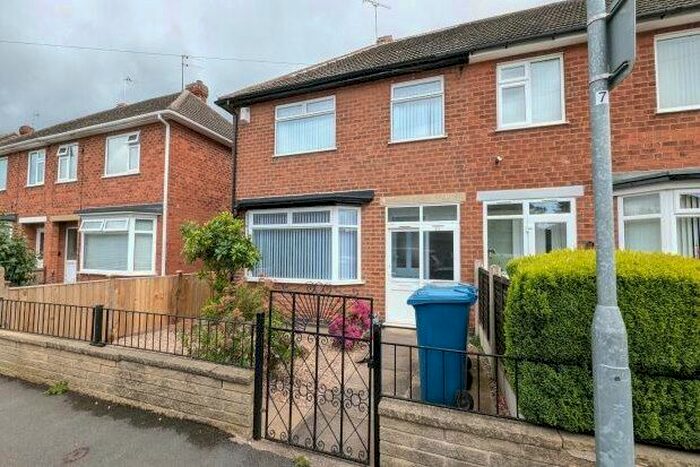 3 Bedroom Semi-Detached House To Rent In Tudor Road, Nottingham, NG2