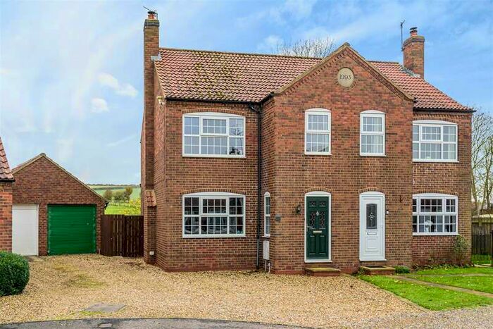 3 Bedroom Semi-Detached House For Sale In 8, Middlefield Close, Weaverthorpe, Malton, North Yorkshire YO17