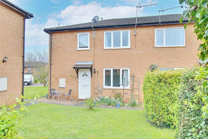 1 Bedroom Terraced House To Rent In Windsor Gardens, Somersham, Huntingdon, PE28