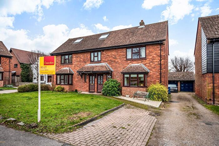 2 Bedroom Semi-Detached House To Rent In White Waltham, Maidenhead, SL6