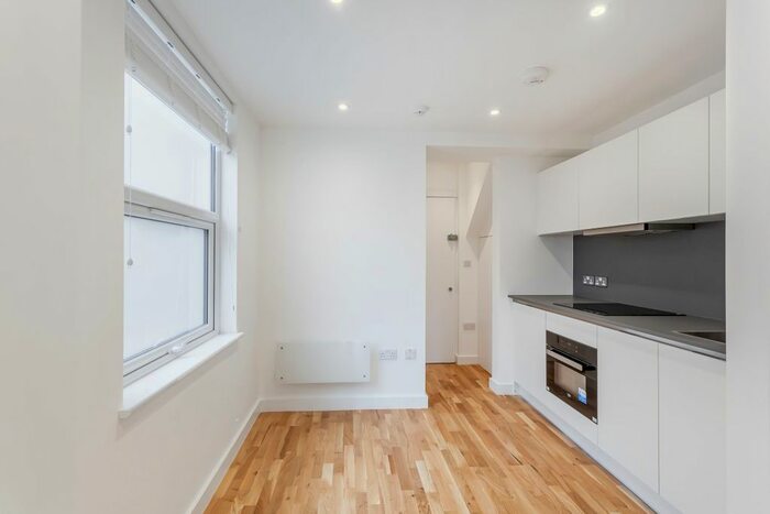 1 Bedroom Studio To Rent In Grosvenor Road, London, W7