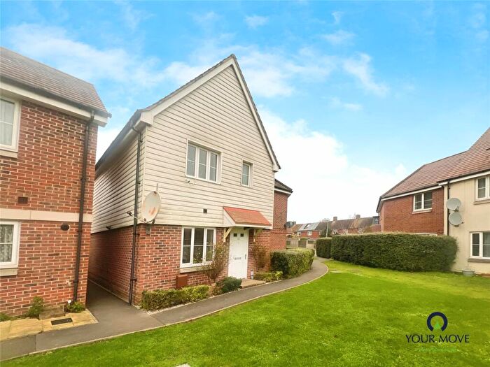 3 Bedroom End Of Terrace House To Rent In Whyke Marsh, Chichester, West Sussex, PO19